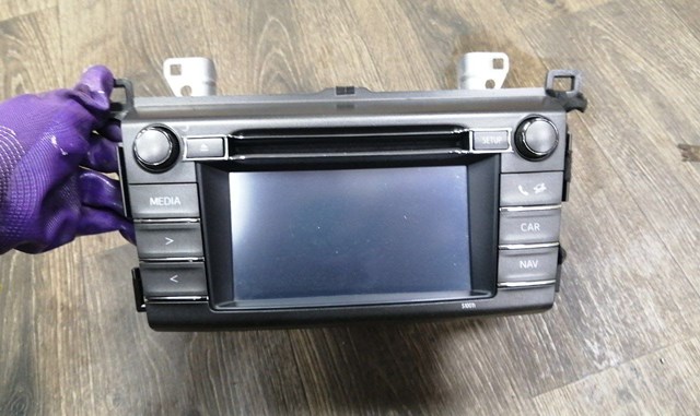 Радиоприемник Toyota RAV4 4
