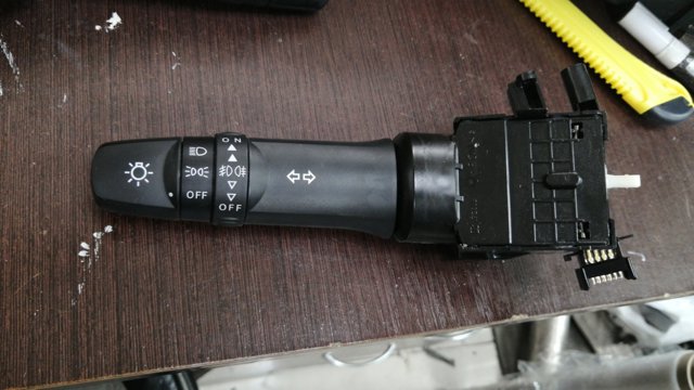 Подрулевой переключатель левый 8614A254 MITSUBISHI