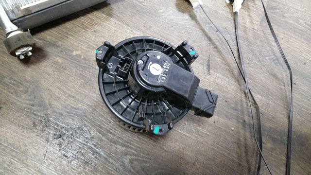 Электромотор печки 8710302470 TOYOTA