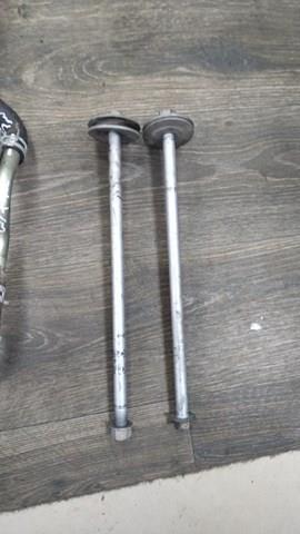 Болт переднего рычага, верхнего 90105T0114 TOYOTA