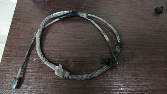 Датчик ABS передний левый 956702B000 HYUNDAI