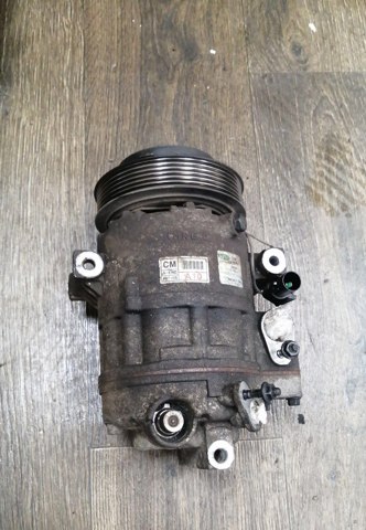 Компрессор хладагента 977012B750 HYUNDAI