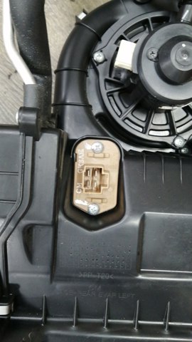 Реле печки 979072B100 HYUNDAI
