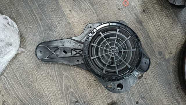 Динамик передней двери 9806071080 PEUGEOT