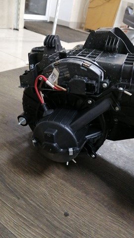 A0008304701 MERCEDES Мотор вентилятора печки (отопителя салона) купить в Черкассы