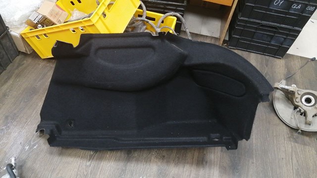 Облицовка багажного отсека, правая A11769074009E83 MERCEDES