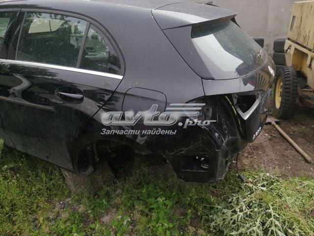 A1776307901 Mercedes