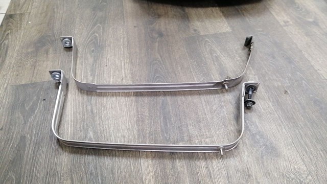 Кронштейн бака топливного A2054700040 MERCEDES