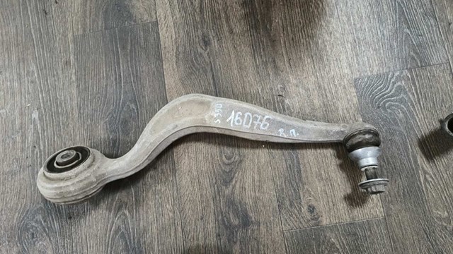 Правый рычаг передней нижней подвески A2223300611 MERCEDES