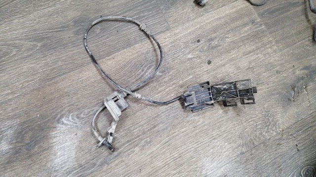Датчик АБС (ABS) передний A2465402510 MERCEDES