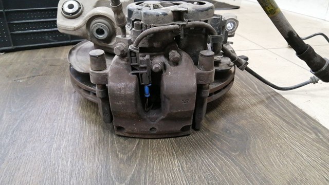 Суппорт тормозной задний правый A2534230281 MERCEDES