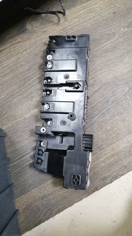 Монтажный блок предохранителей A4475405931 MERCEDES