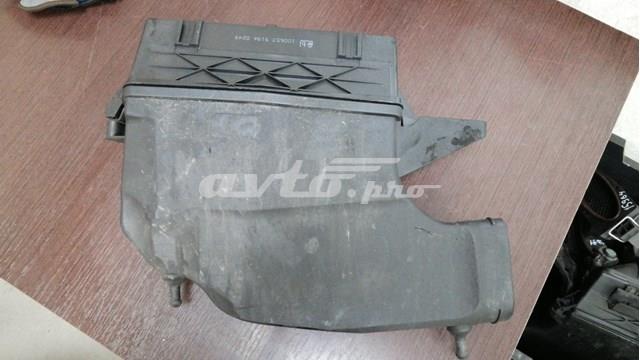 Корпус воздушного фильтра, правый A6420904401 MERCEDES