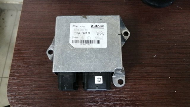 Блок управления airbag C2Z22366 JAGUAR