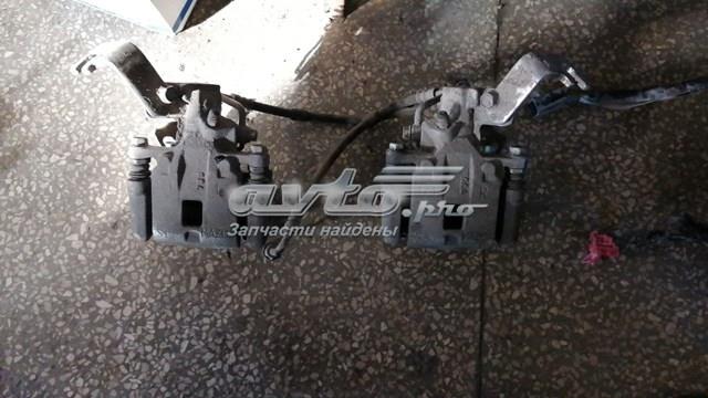 Задний правый суппорт D1Y12698Z MAZDA