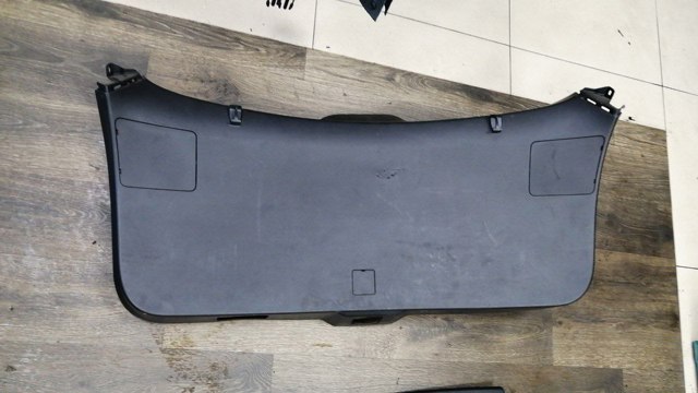 KD4568960 MAZDA Обшивка (облицовка) крышки багажника (двери 3/5-й задней) купить в Павлоград