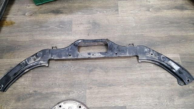 Рамка радиатора верхняя KD5353150D MAZDA