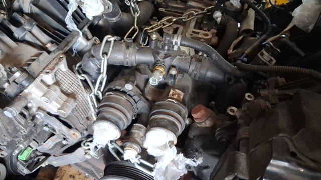 Кожух термостата LR022695 LAND ROVER