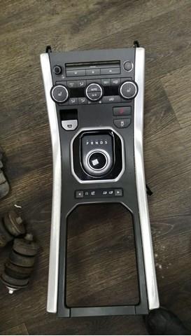 Накладка декоративная центральной консоли LR025624 LAND ROVER