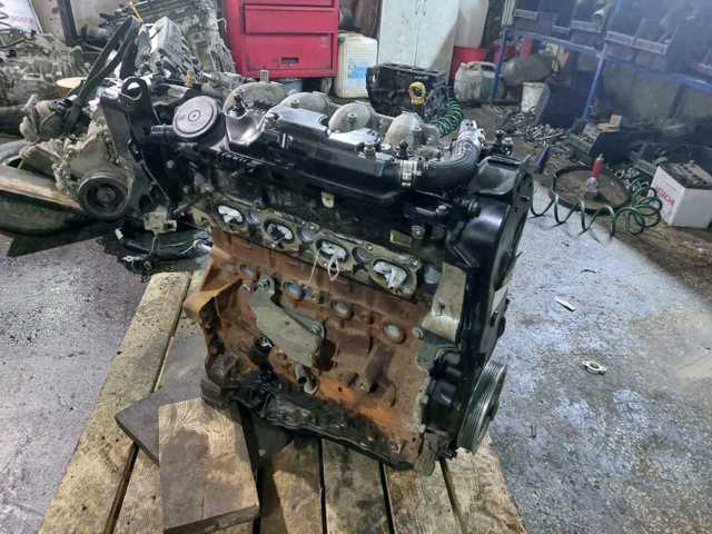 Двигатель голый LR028529 LAND ROVER