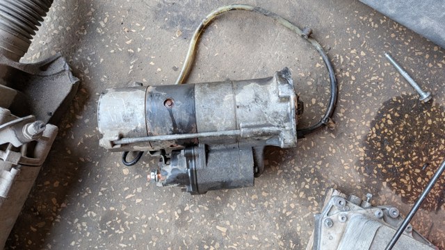 Стартер автомобиля LR034020 LAND ROVER