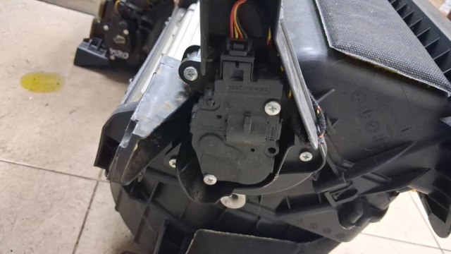 LAND ROVER LR035742 в наличии Ужгород