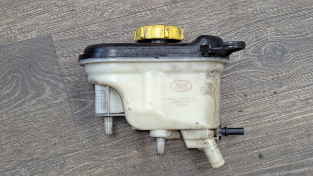 Бачки запасные (для масла) LR048454 LAND ROVER