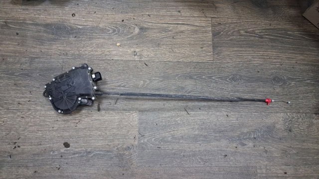Мотор замка двери LR064861 LAND ROVER