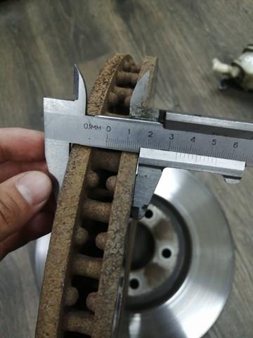 LR081594 LAND ROVER Передние тормозные диски купить в Черновцы