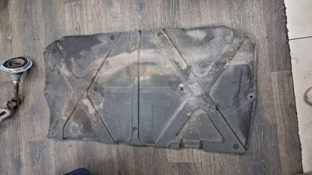 Утеплитель капота MN117517 MITSUBISHI