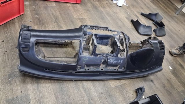 MITSUBISHI MN123652XA Панель салона передняя "торпедо" в наличии Винница