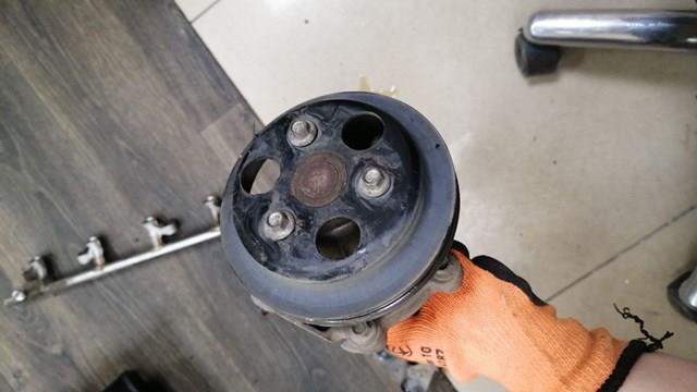 Водяной насос PEDD15010A MAZDA