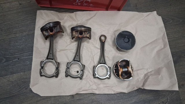 Шатун поршня двигателя PY0111210 MAZDA