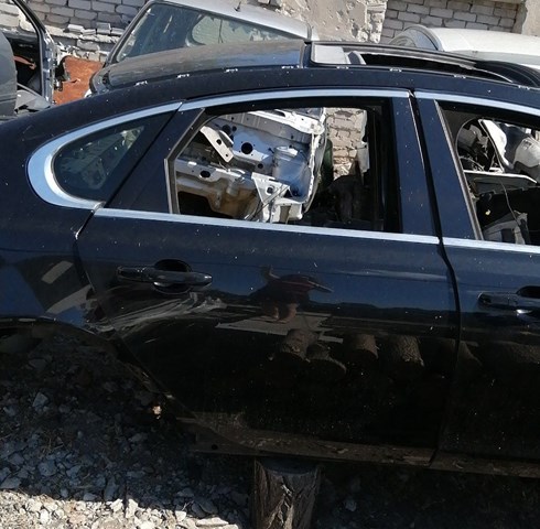 Дверь задняя, правая T2H4136 JAGUAR