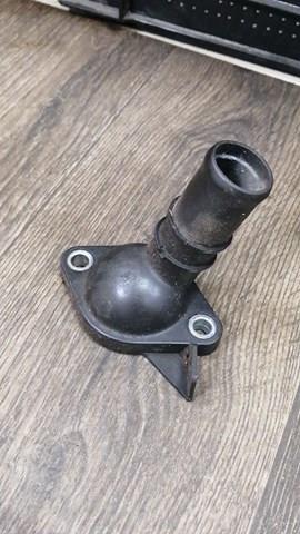 Крышка корпуса термостата ZJ0115172 MAZDA