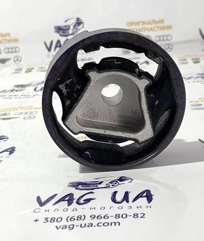 Сайлентблок подрамника 5Q0199867J VAG