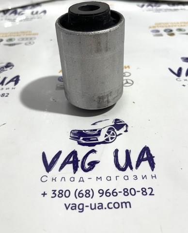 7L0412333A VAG Сайлентблок переднего рычага купить в Запорожье