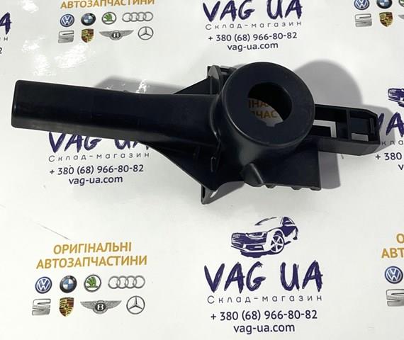 VAG 80A805201 Кронштейн (подушка крепления) радиатора нижний в наличии Чернигов