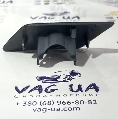 Крышка форсунки омывателя фары передней 80A807754AGRU VAG
