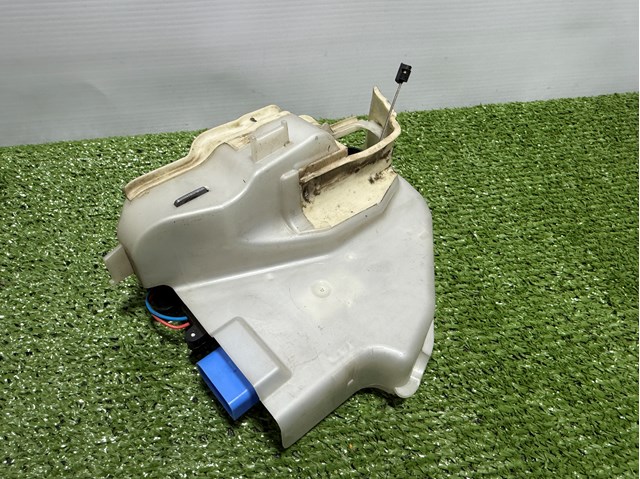 VAG 3D1837016AQ Замок двери передней правой в наличии Киев