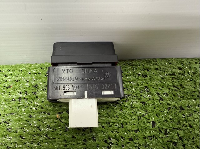 VAG 561953509C Кнопка включения аварийного сигнала в наличии Ужгород