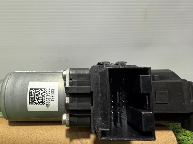 561959811C VAG Мотор стеклоподъемника двери задней левой купить в Чернигов