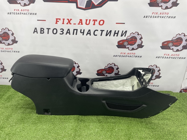 CHRYSLER 5SF14DX9AC Консоль панели управления центральная в наличии Киев