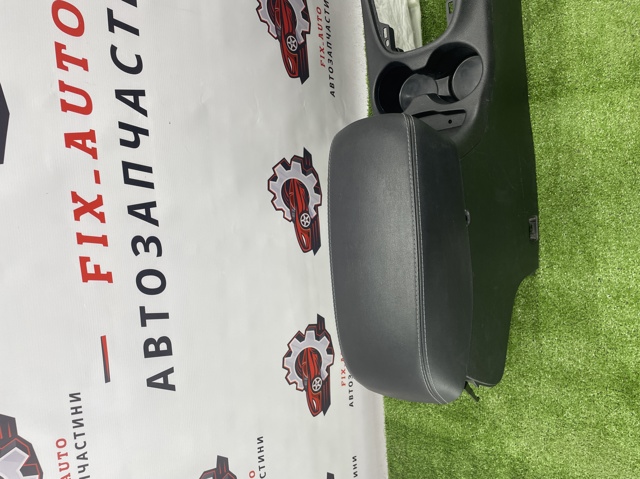 5SF14DX9AC CHRYSLER Консоль панели управления центральная купить в Сумы