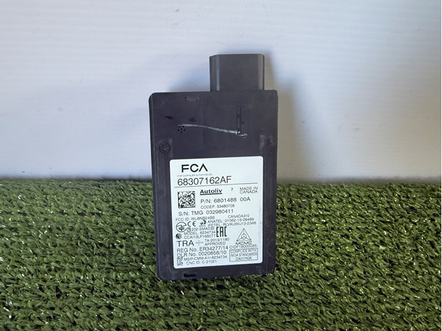 Датчик контроля мертвой зоны, задний 68307162AF CHRYSLER