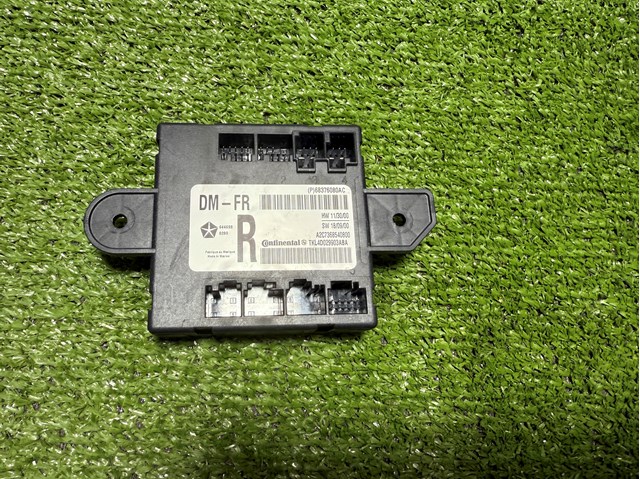 Блок комфорта передней двери 68376080AC CHRYSLER