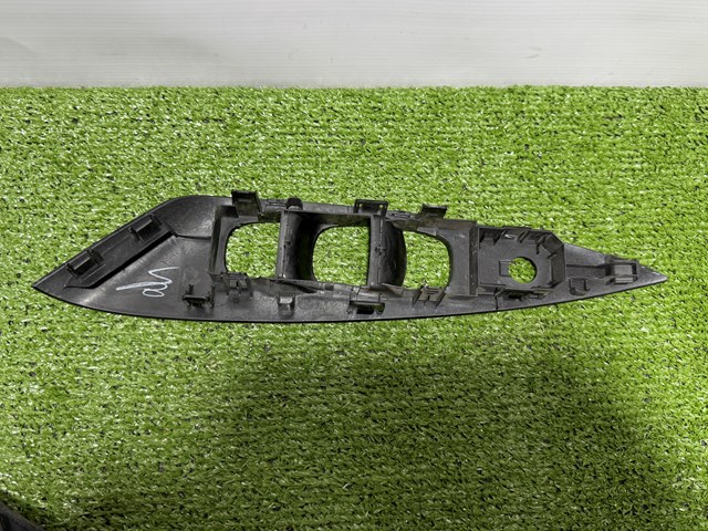 809613NF0A NISSAN Панель (накладка) блока управления стеклоподъемником передняя левая купить в Кривой Рог