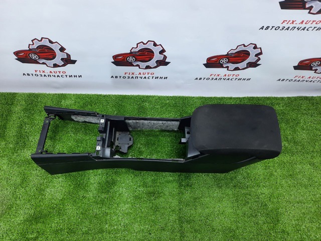 NISSAN 969103NF1B Консоль панели управления центральная в наличии Днепр