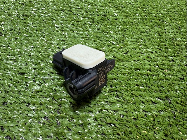 Датчик AIRBAG передний 988303JA0A NISSAN