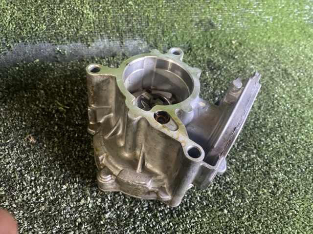 06J145100G Насос вакуумный купить Павлоград